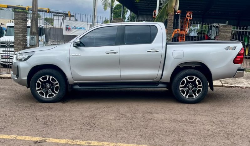 Toyota Hilux SR 4×4 [2024] #a2065 cheio