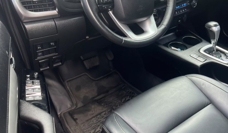 Toyota Hilux SR 4×4 [2024] #a2065 cheio